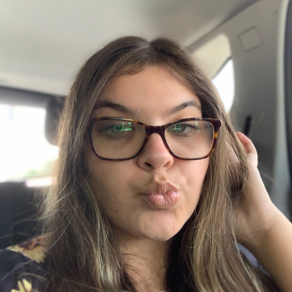 Meet your Posher, Emmalea